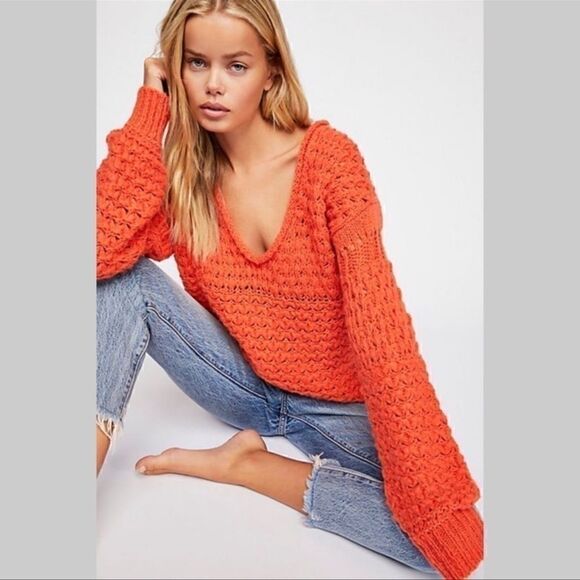 𝅺FREE People Crashing Waves Pullover Chunky Knit Sweater M - Picture 1 of 9